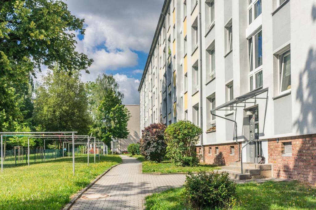 3-Raum-Wohnung nahe Stadtpark mit Einbauküche – Chemnitz – Vorschaubild 4