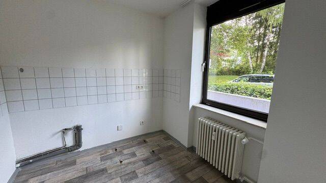 1 ZKB mit Balkon, renoviert, Nr 6 Mainstr. 8, 66125 Saarbrücken – Saarbrücken – Vorschaubild 2