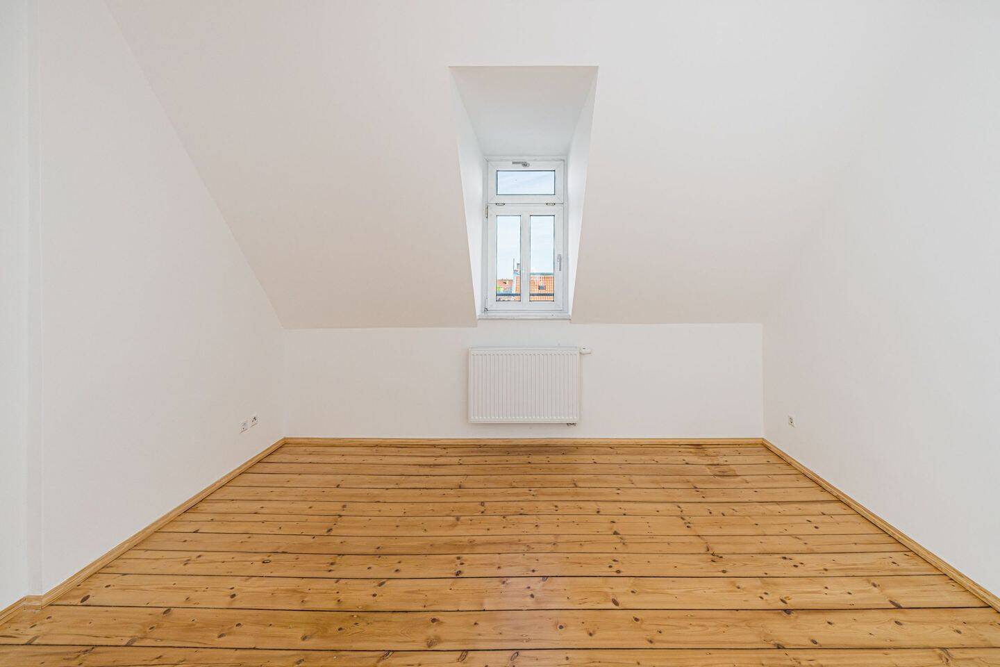 3-Zimmer-Dachgeschoss-Wohnung - direkt auf der beliebten Karl-Heine-Straße – Leipzig – Vorschaubild 9