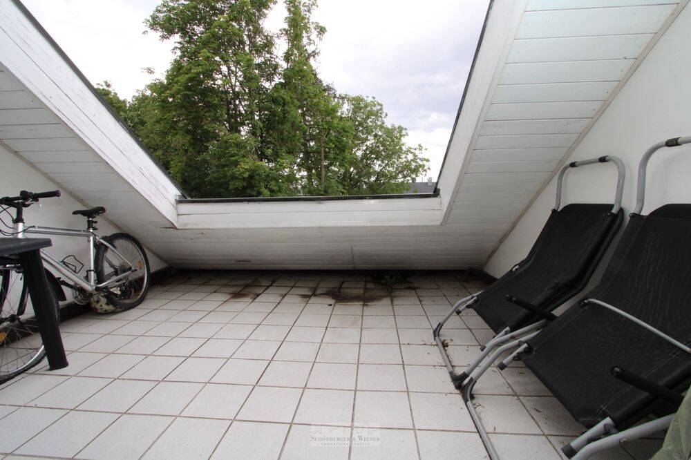 2 ZKB-Wohnung mit Dachterrasse im Regensburger Süden!