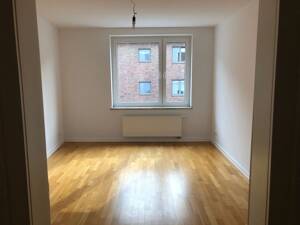 Lichtdurchflutete, großzügige 3-Zimmerwohnung mit Balkon und Parkett -nur schriftliche Anfragen - – 50672 Köln – Vorschaubild 9