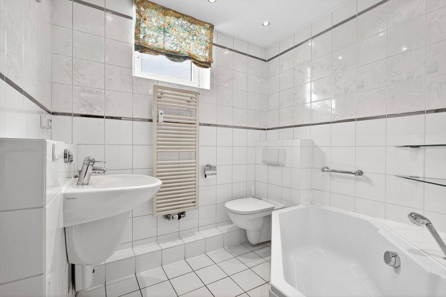 3,5 Zimmer Wohnung mit Süd-West Terrasse und Garage – Hamburg – Vorschaubild 9