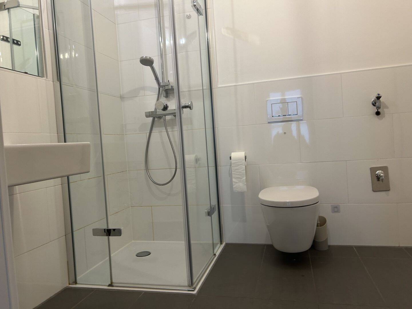 Wunderschöne große 3-Zimmer-Wohnung mit Dachterrasse in München – München – Vorschaubild 9