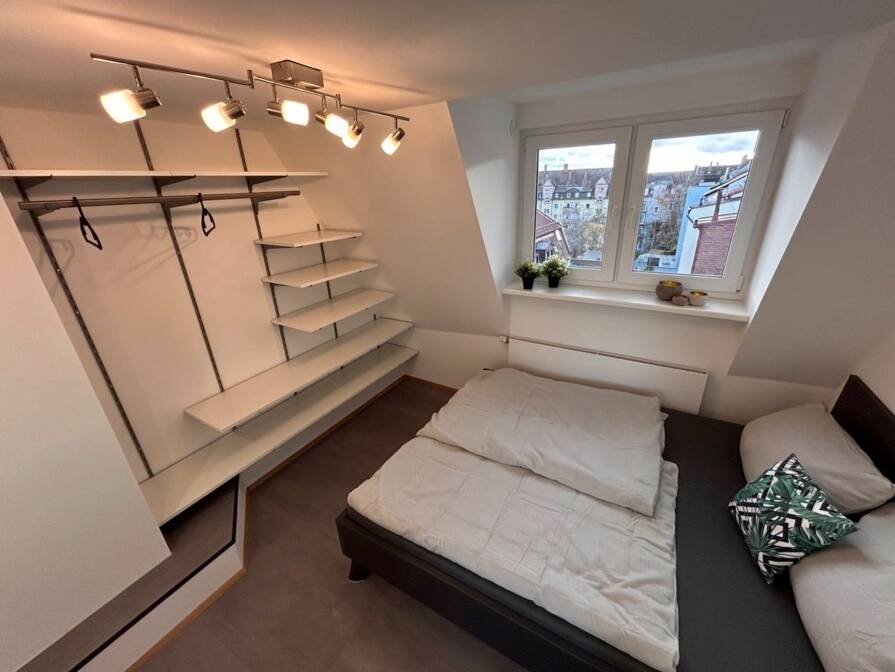 Möbliertes luxuriöses Terrassenapartment (360° Blick über Nürnberg) – Nürnberg – Vorschaubild 9