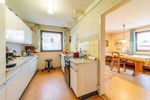 Charmante, modernisierungsbedürftige DHH mit Garage und schönem Garten in gefragter Lage in Erlangen – 91052 Erlangen – Vorschaubild 6