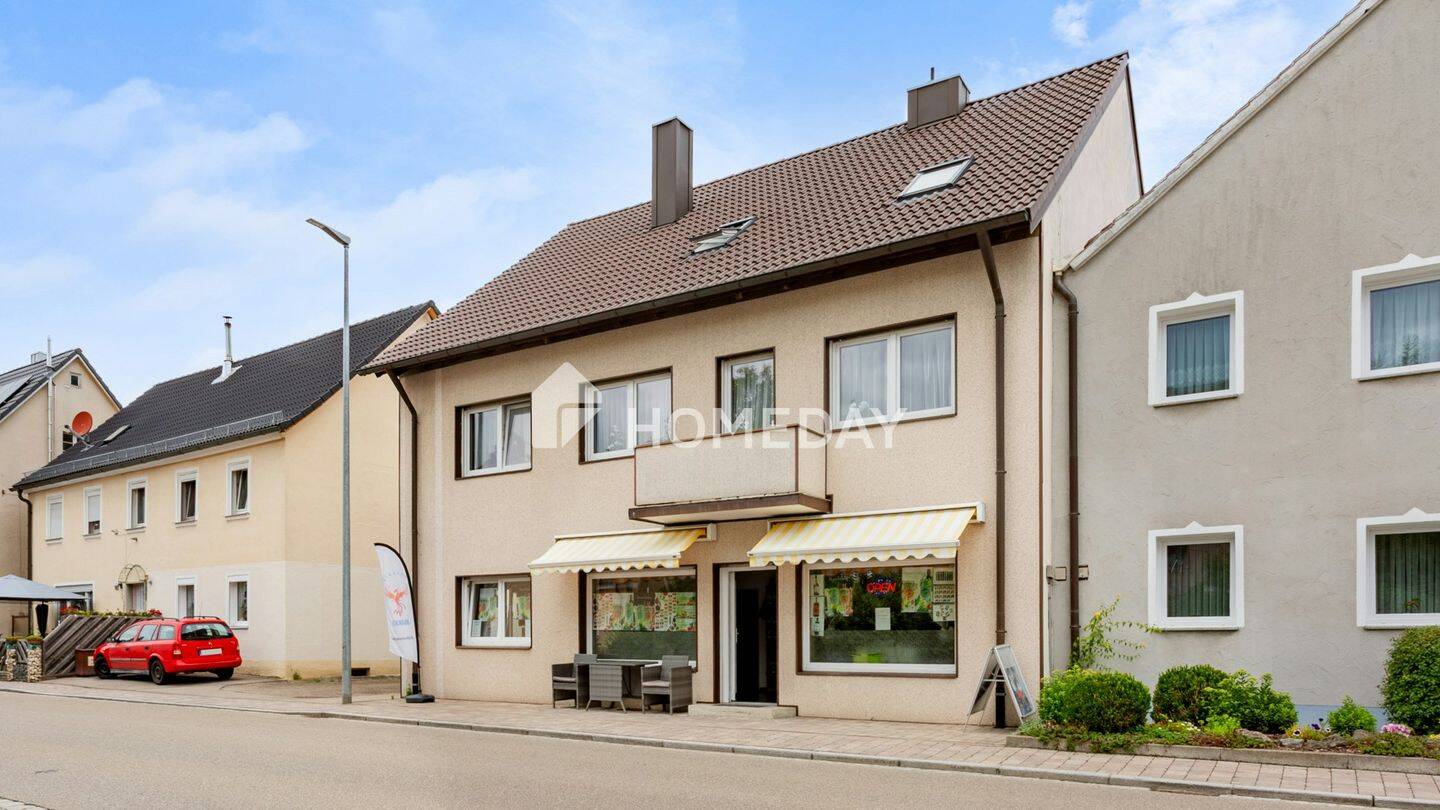 Saniertes Mehrfamilienhaus mit 2 WE, einer Gewerbeeinheit und Garage in Bechhofen – Bechhofen – Bild 1 von 9
