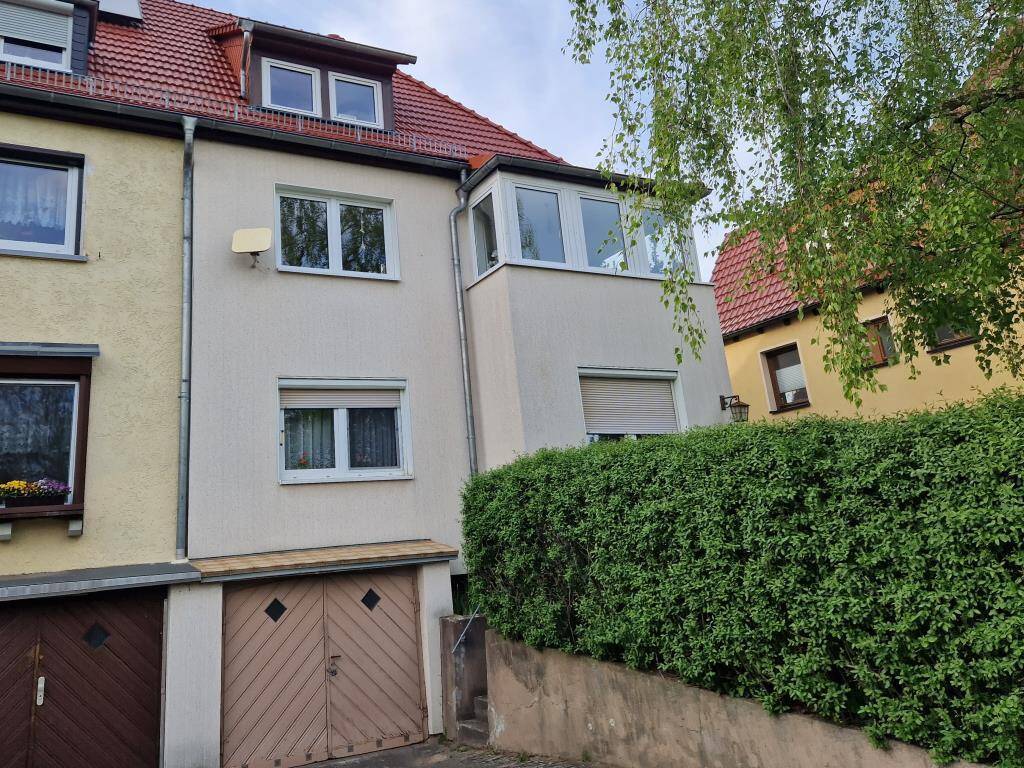 Zweifamilienhaus (als Einfamilienhaus nutzbar) in Erfurt-Hochheim – Erfurt – Bild 1 von 9
