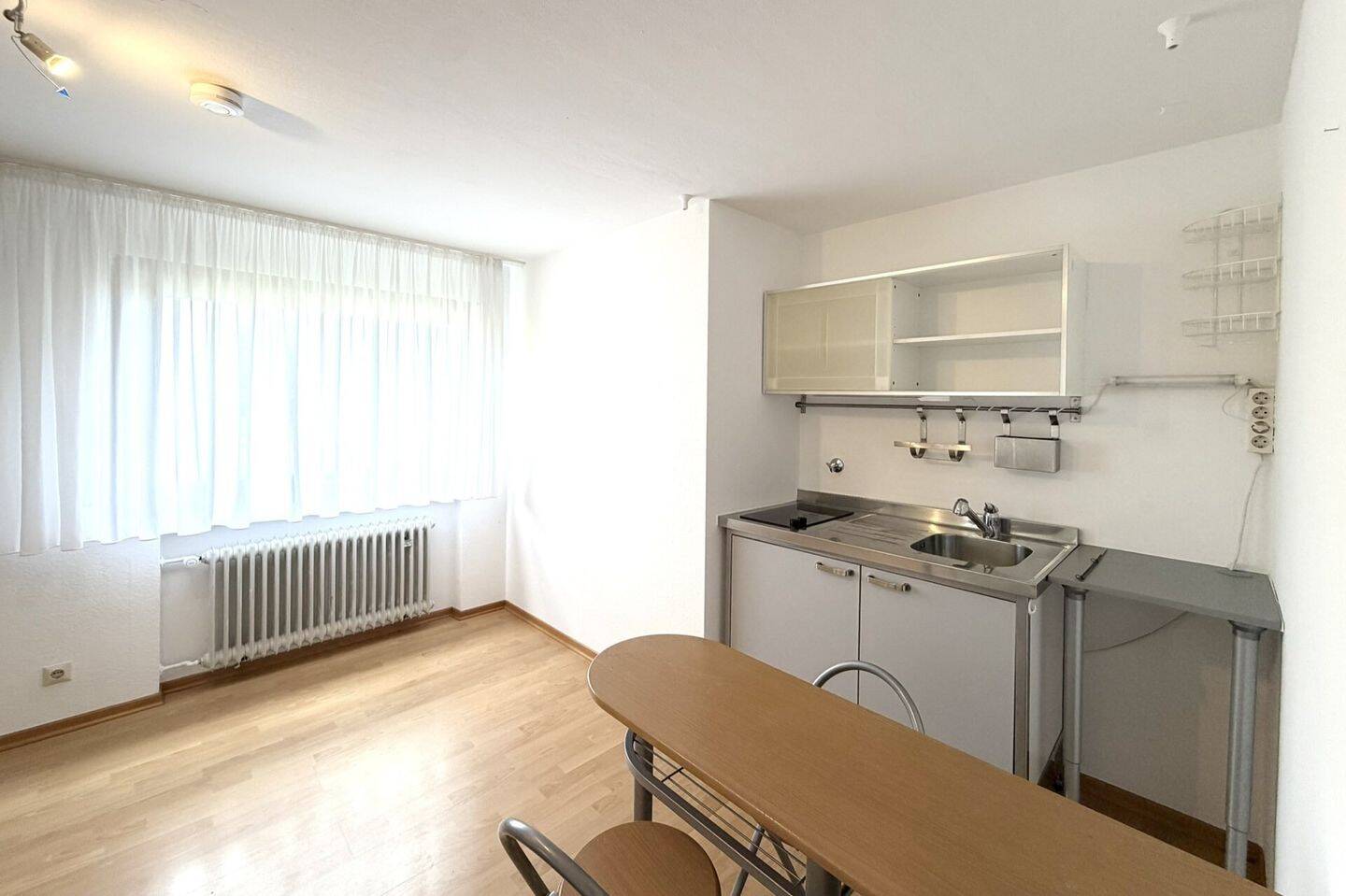 Gepflegte 1-Zimmer-Erdgeschosswohnung in ruhiger Lage von Zuffenhausen