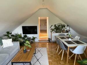 Gemütliche Dachgeschosswohnung mit kleiner Einbauküche – 45289 Essen – Vorschaubild 5