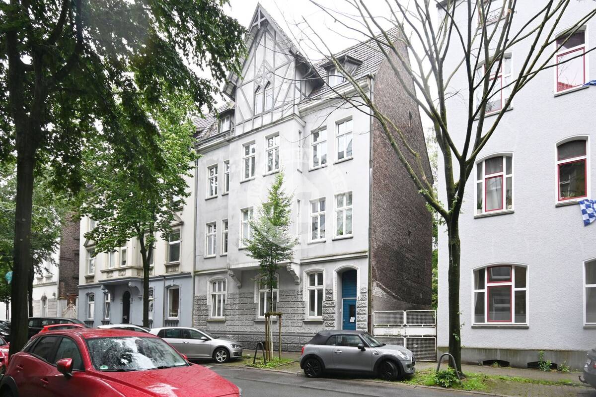 Mehrfamilienhaus mit viel Altbaucharme und Ausbaureserve! – 45881 Gelsenkirchen – Bild 1 von 9