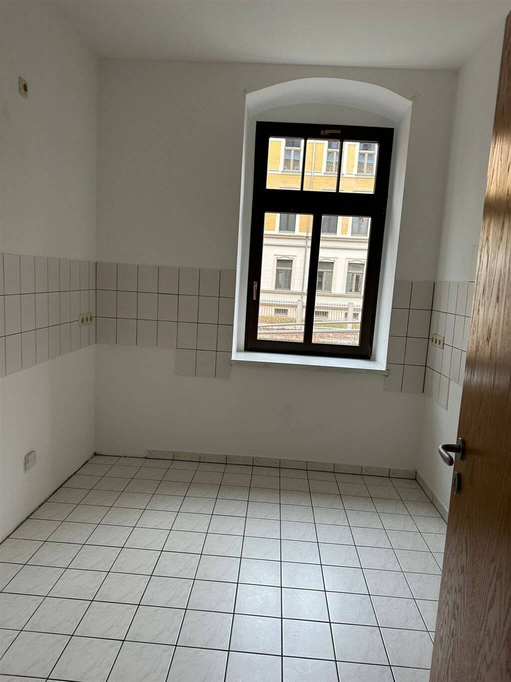 * Vermietete und große 2-Zimmer mit neuem Laminat, Wanne und Balkon zum Toppreis! * – Chemnitz – Vorschaubild 8