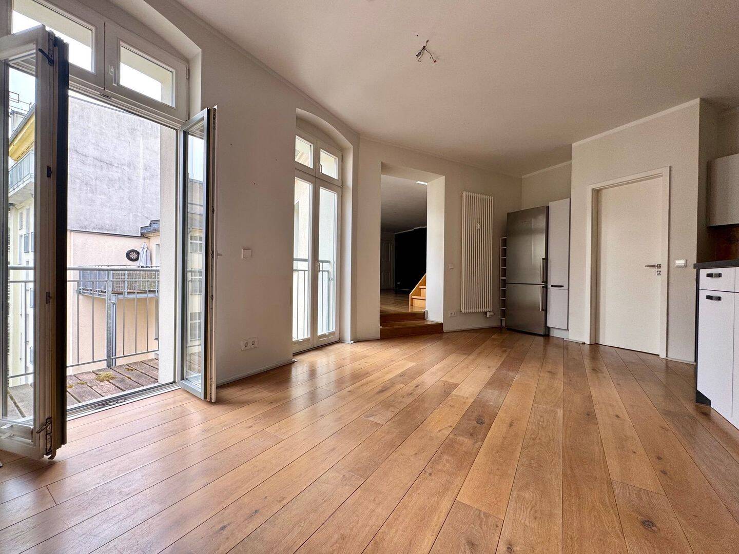 Große Terrasse | 3 Zimmer | Kamin | Dachgeschossmaisonette nahe Bergmannkiez | – Berlin – Vorschaubild 6