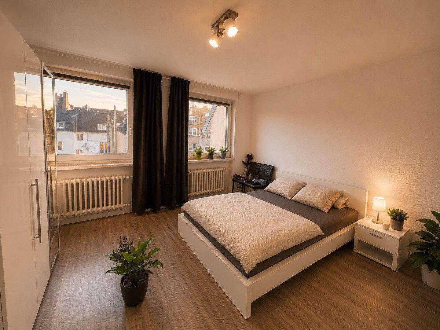 Zwei Zimmer Eigentumswohnung, ca. 67 m2, im Zentrum von Düsseldorf – Düsseldorf – Vorschaubild 3