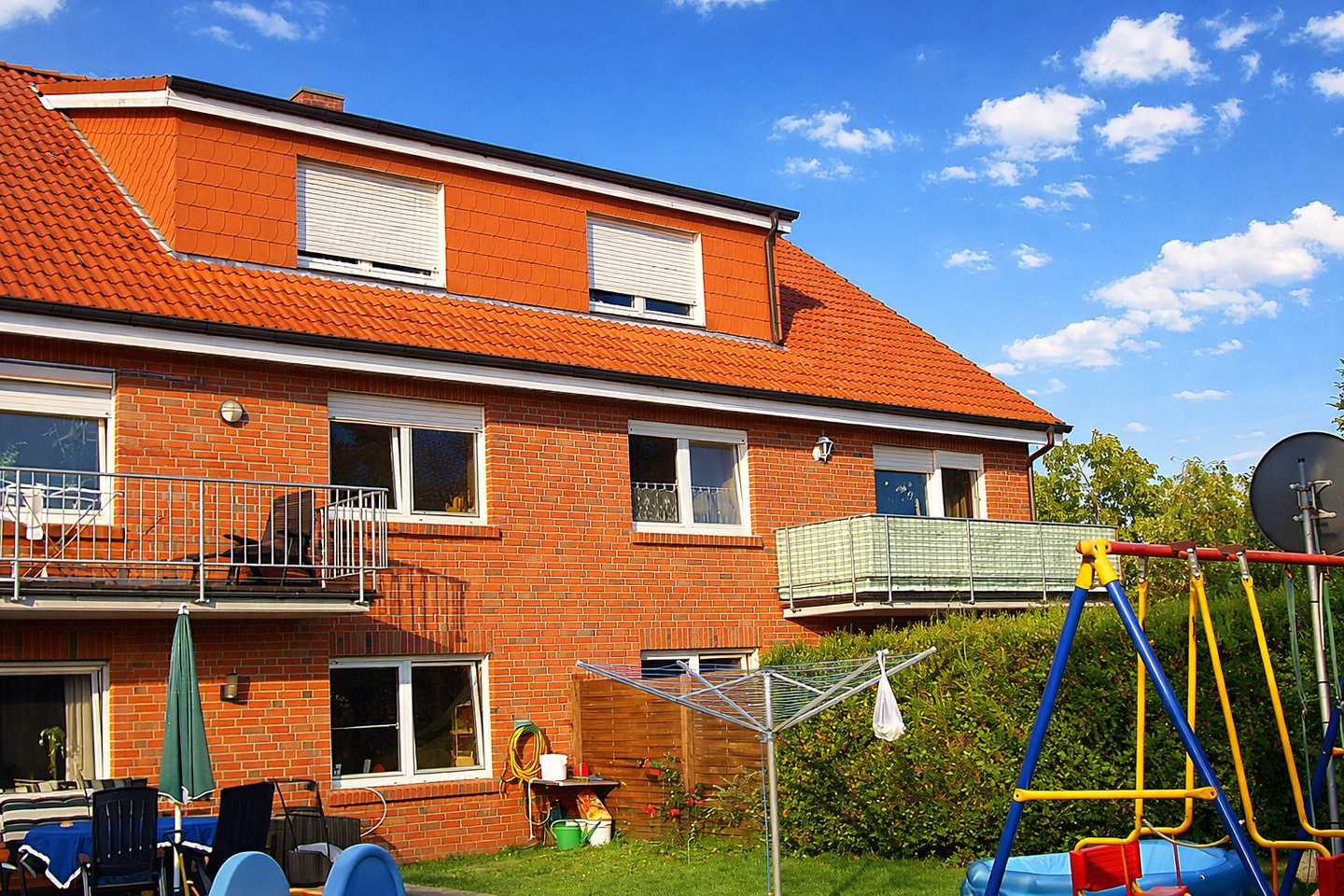 Attraktives 6-Familienhaus in 48465 Schüttorf, Bj. 1993, hell, kompl. vermietet, Heizung 2021 neu, energetisch nachhaltig, guter Zustand und Lage !