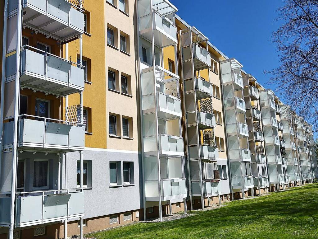 Lichterhellte 3-Raum-Wohnung mit Balkon