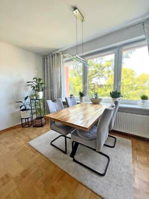 Schöne Aussicht: Raumwunder mit Stellplatz u. Balkon – 22145 Hamburg – Vorschaubild 3