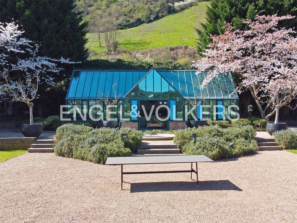 Architektonisches Juwel am Mittelrhein - Exklusive Villa in erster Rheinlage mit Panoramablick aufs Wasser – Koblenz – Vorschaubild 9