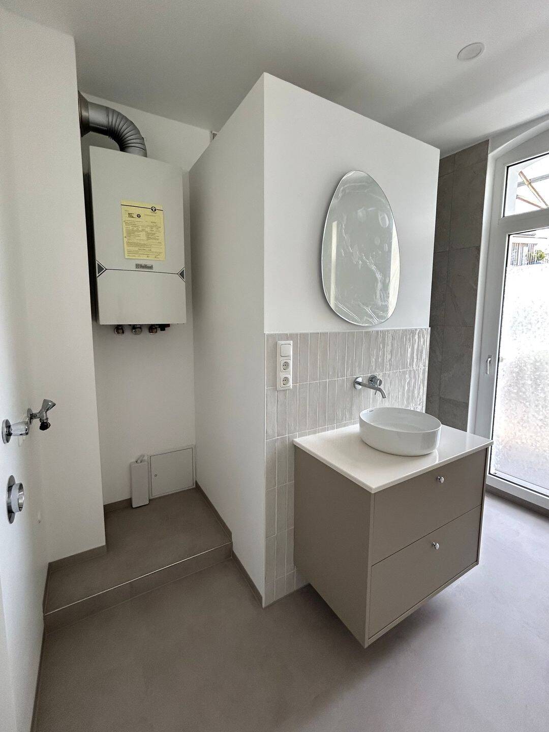 Erstbezug n. Kernsanierung*3-Zimmer-Altbauwohnung*Kamin*2 Balkone*EBK – Nürnberg – Vorschaubild 8