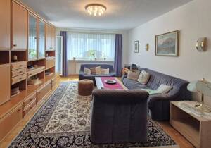 Großzügige 3-Zimmer-Eigentumswohnung mit Einzelgarage in begehrter Lage von Erlangen !