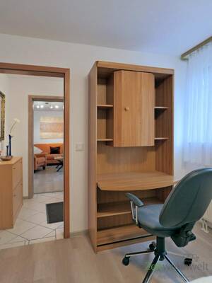 (EF1090_M) Erfurt: Marbach, neu möblierte 2-Zimmer-Wohnung mit separatem Hauseingang, WLAN inklusive – 99092 Erfurt – Vorschaubild 4