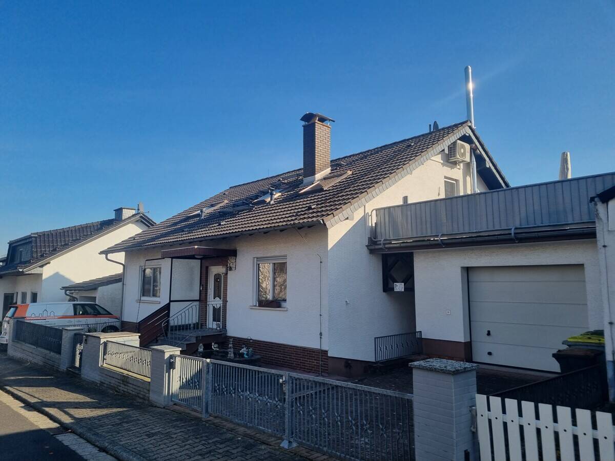 1-2-Familienhaus in schöner und ruhiger Lage – Nidderau – Bild 1 von 9