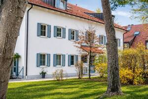 Kreative Dachgeschosswohnung mit Balkon - ruhig und zentral in München-Daglfing – 81929 München – Vorschaubild 1
