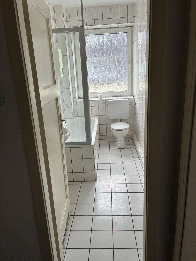 Renovierte helle 2 Zimmerwohnung im 2.OG – Wuppertal – Vorschaubild 5