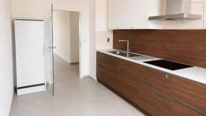 Großzügige 3-Zimmer-Wohnung mit 128 m², Balkon & Tiefgaragenstellplatz