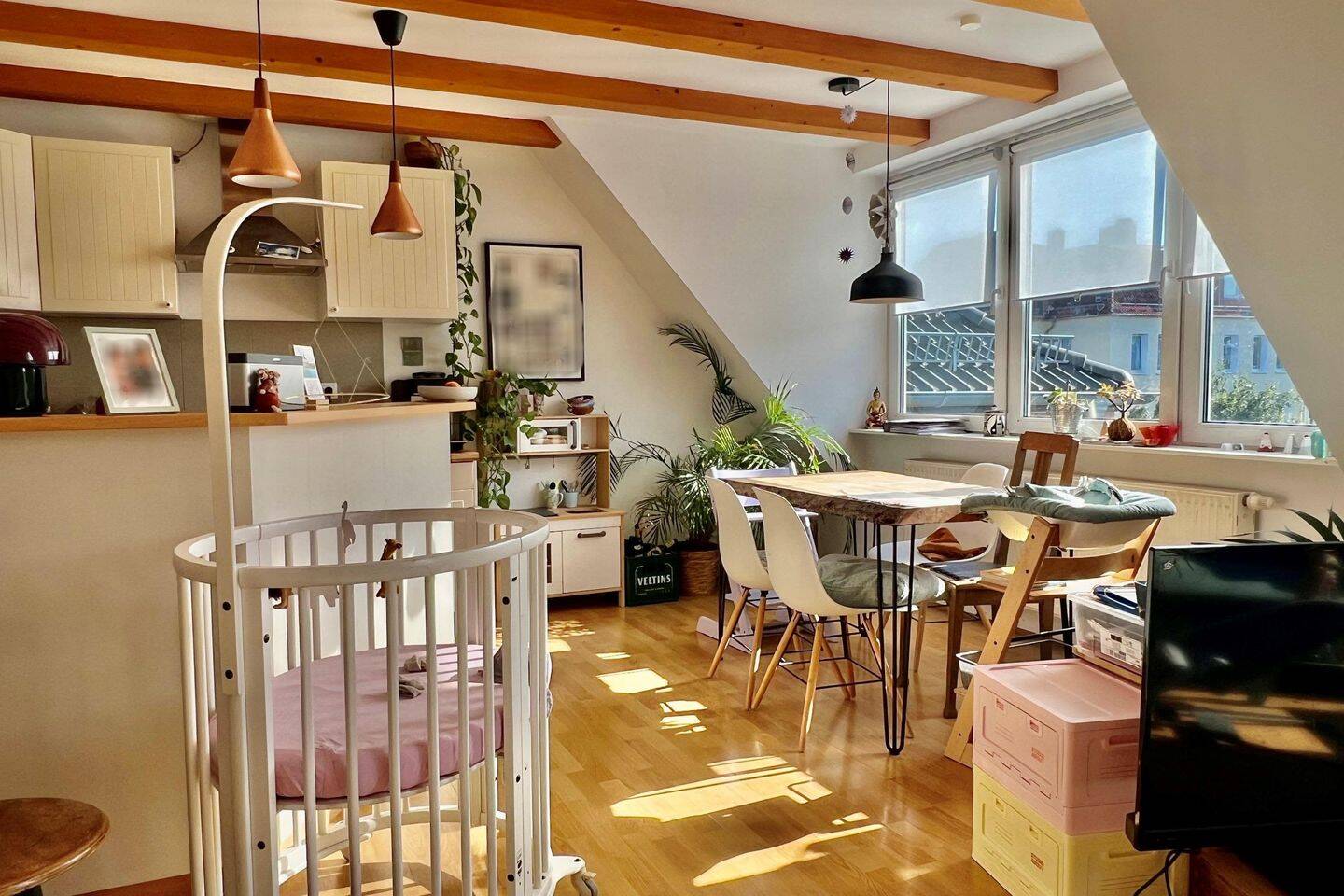 vermietete Dachgeschosswohnung mit Terrasse – Kiel – Vorschaubild 2