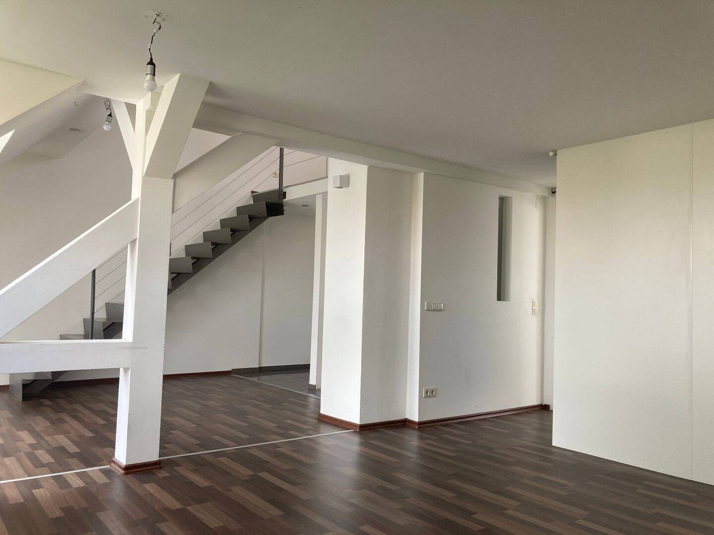 Charmante und helle Maisonette mit französischem Balkon – Nürnberg – Vorschaubild 5