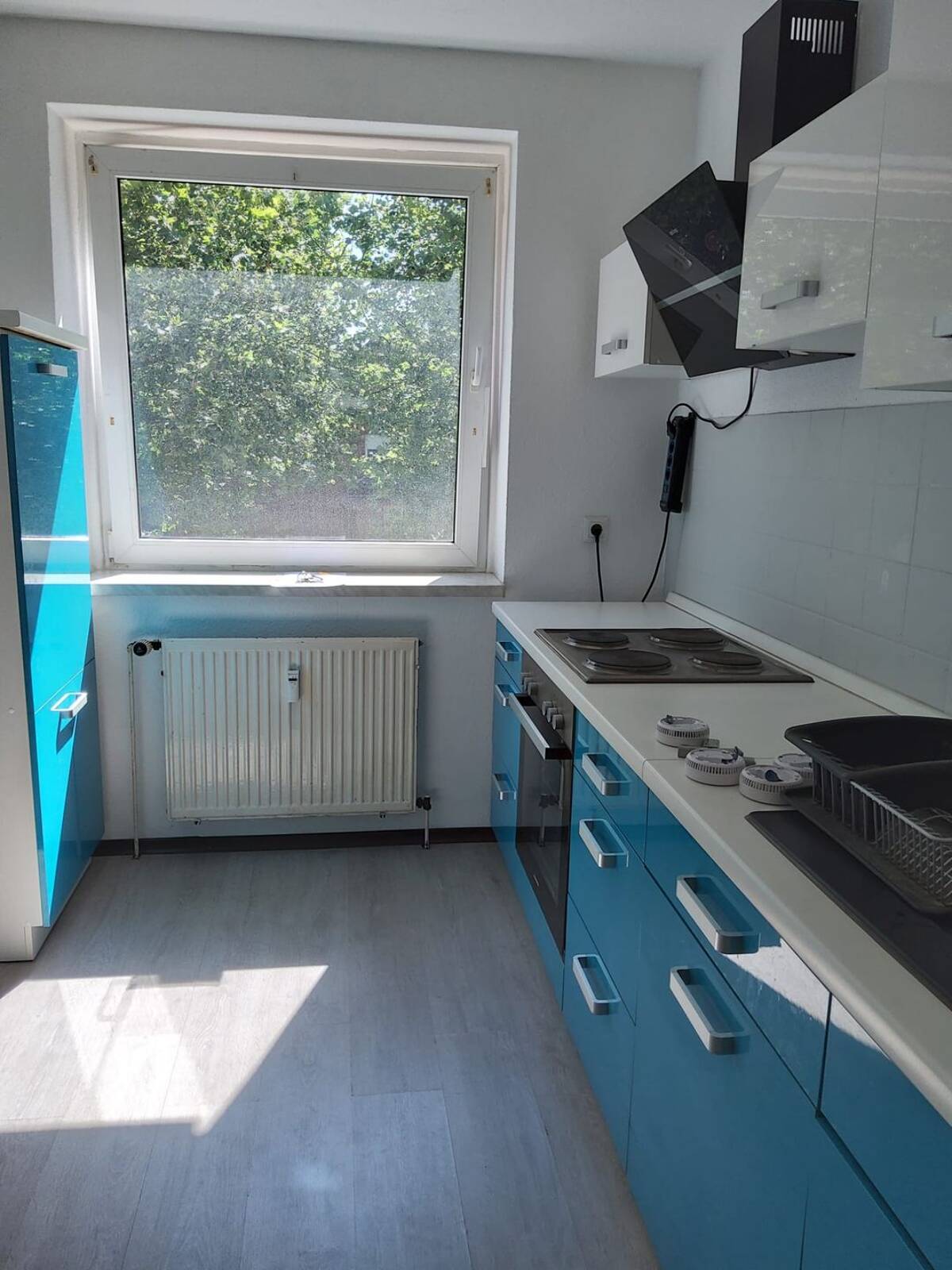 Geschmackvolle, renovierte 3-Raum-Wohnung mit geh. Innenausstattung mit EBK in Paderborn – 33102 Paderborn – Bild 1 von 9