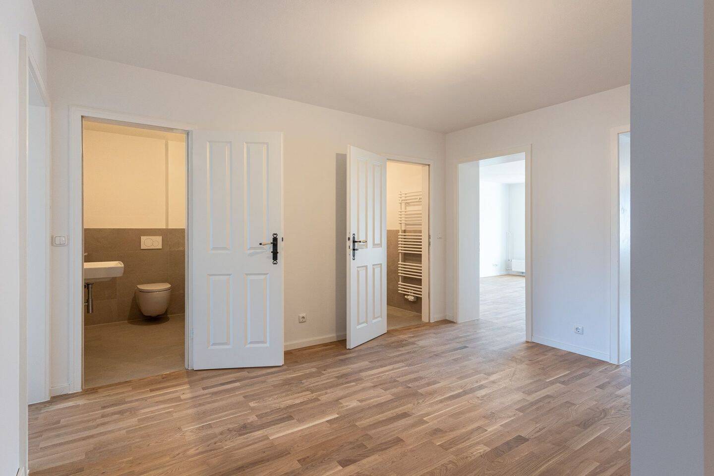 **Erstbezug nach Renovierung: 5-Zimmer-Wohnung in Citylage**