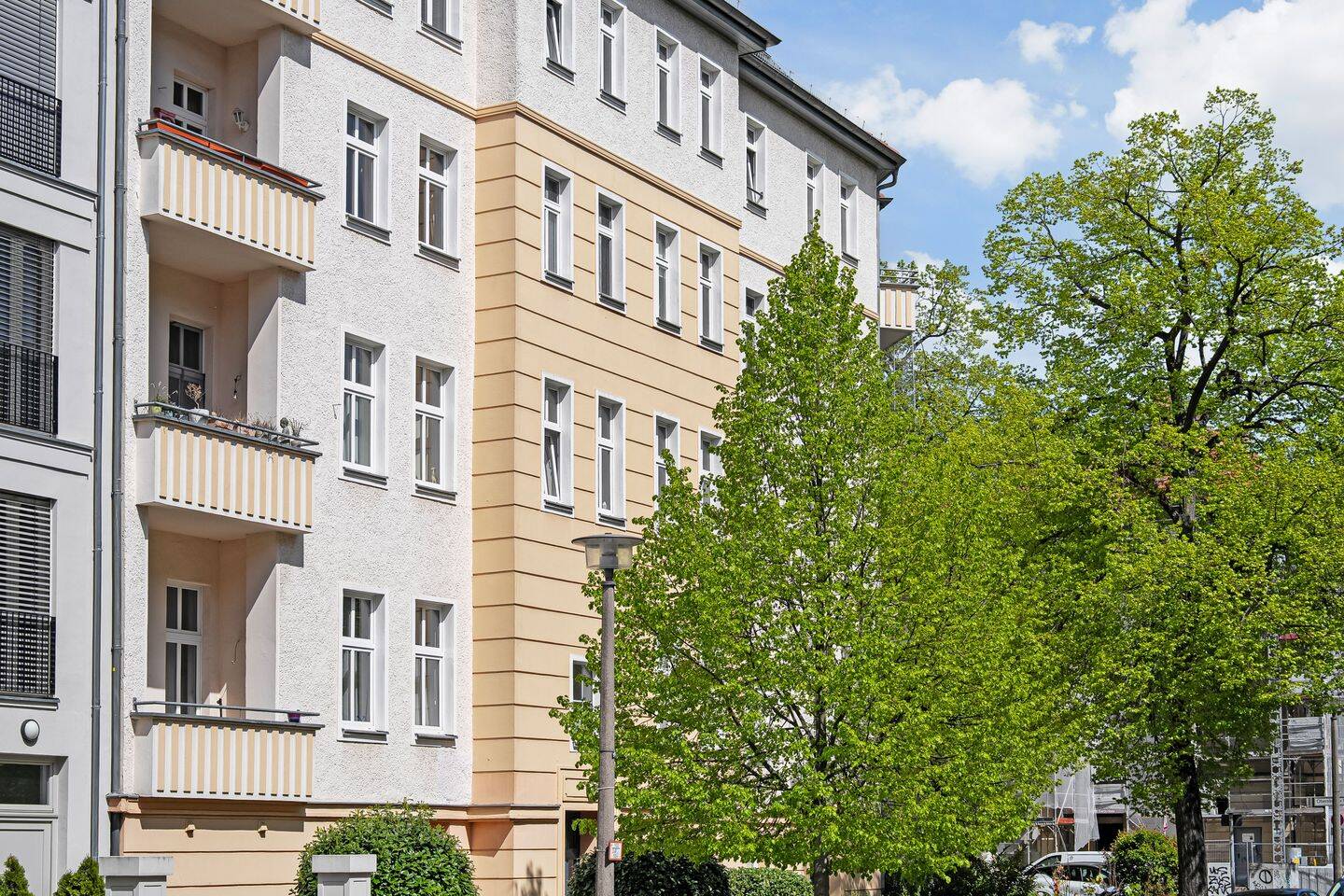 Altbau trifft Moderne - 2-Zimmer-Wohnung mit Terrasse und Perspektive – Berlin – Vorschaubild 2