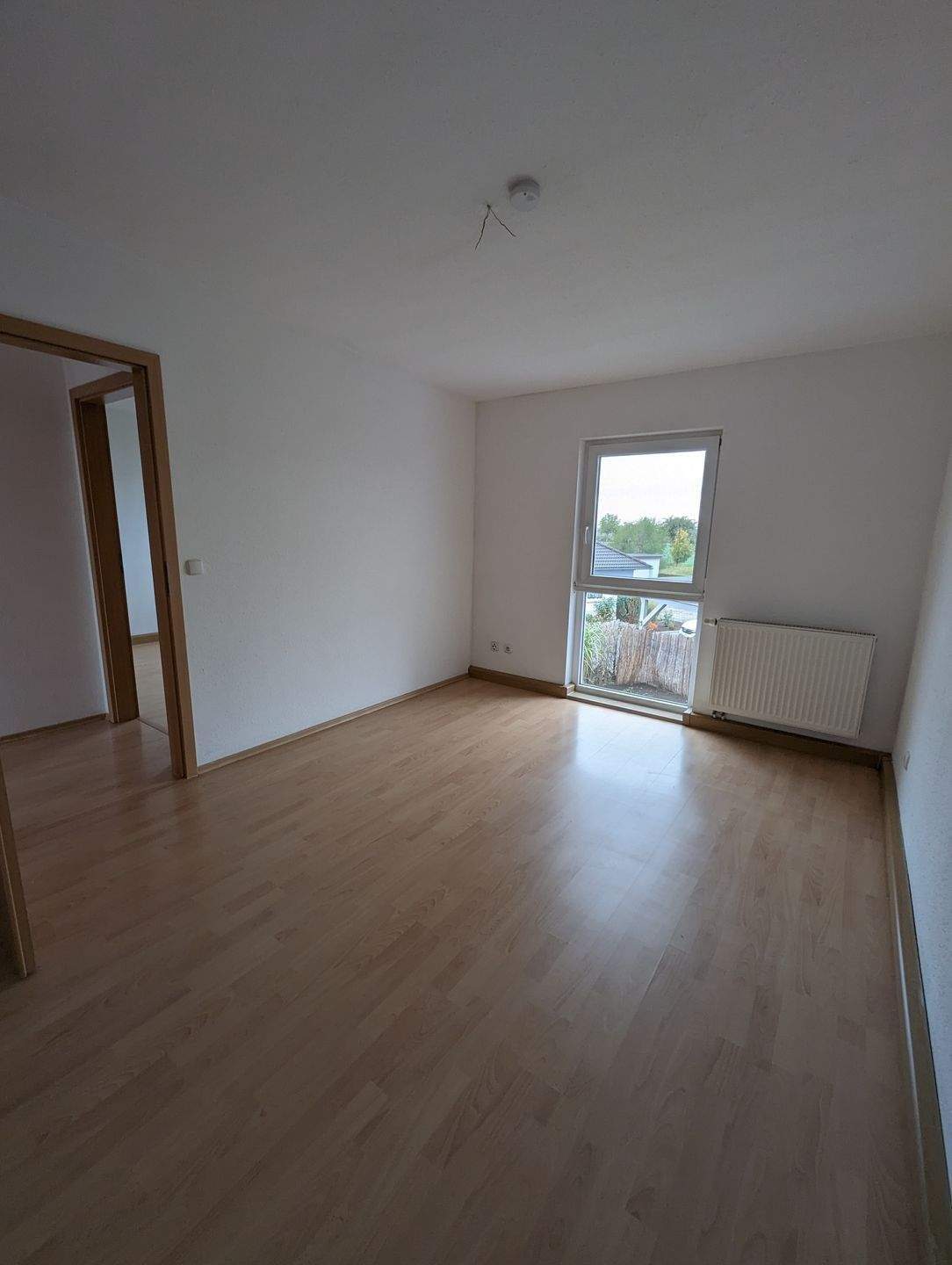 +++TOLLES REIHENHAUS+GARTEN+MODERNES BAD M. WANNE+GR. KÜCHE+TOLLES WOHNZIMMER++ – Delitzsch – Vorschaubild 9