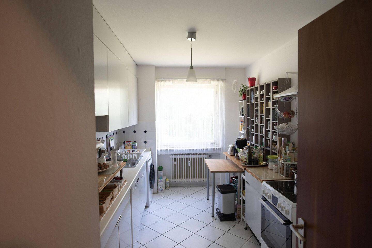 Gepflegte, ruhige 2-Zimmer-Wohnung mit Balkon und EBK in Saarbrücken-Rotenbühl – Saarbrücken – Vorschaubild 2