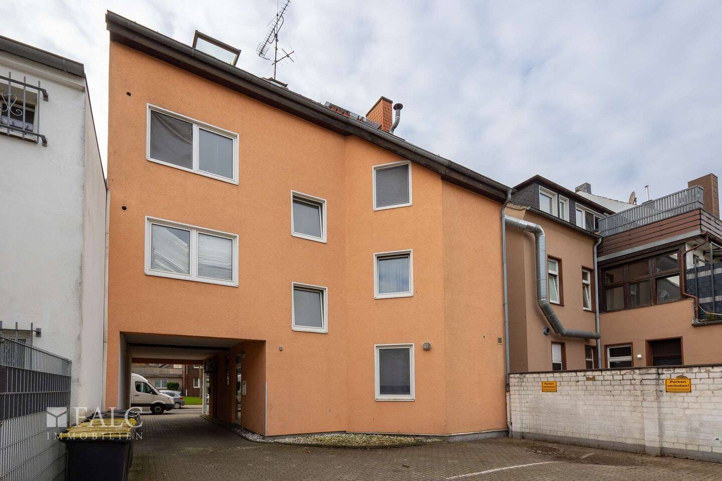 Attraktive Kapitalanlage: Junges Wohn- und Geschäftshaus mit stabiler Gewerbeeinheit – Essen – Vorschaubild 2