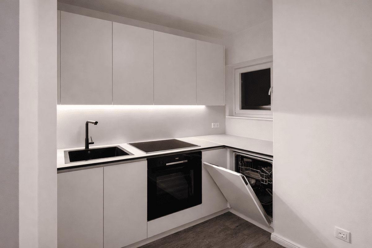 Renditestarke 2-Zimmer-Wohnung / modernisiert & langfristig vermietet – 21107 Hamburg – Bild 1 von 7