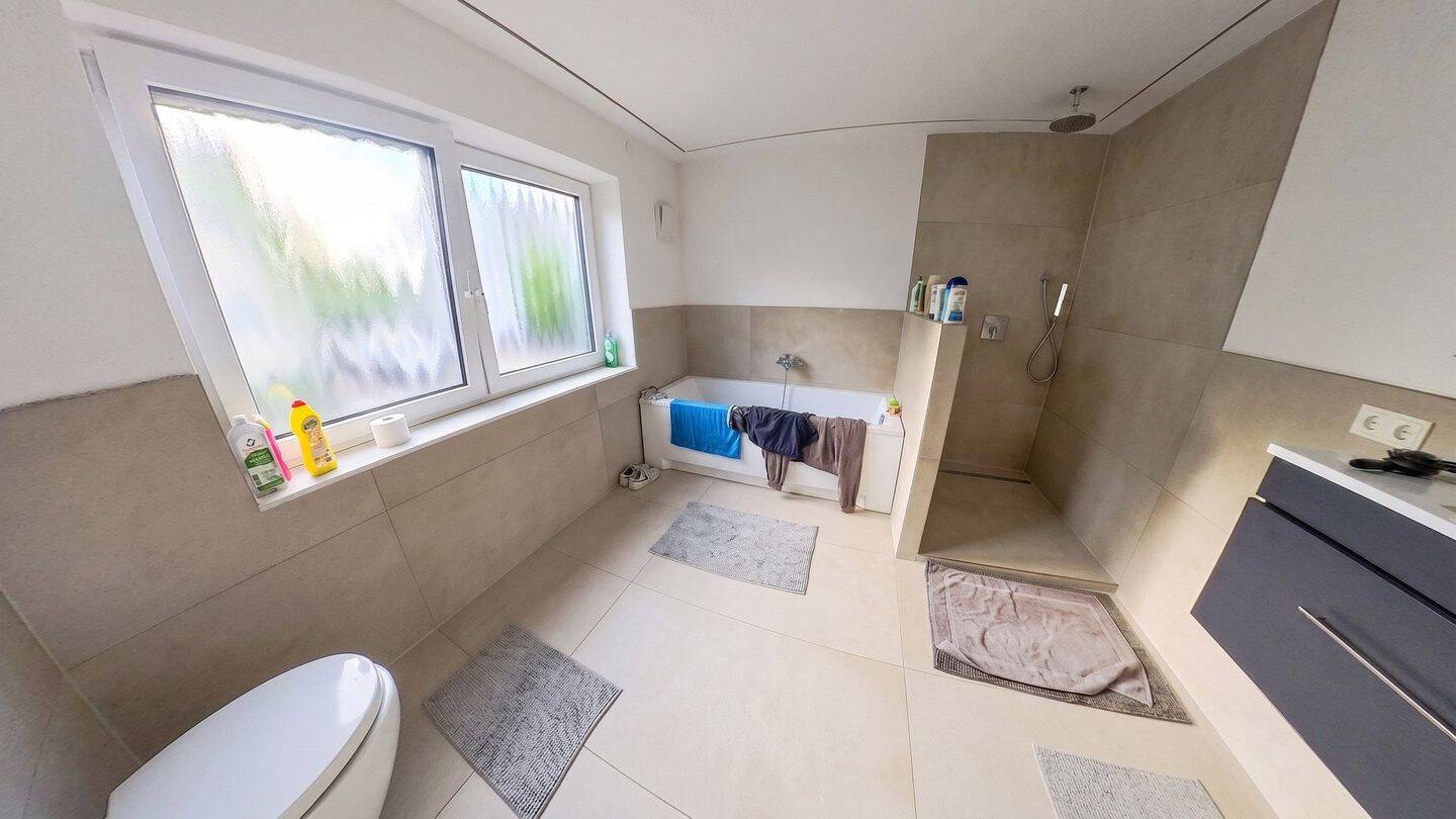 Modernisiertes Familienhaus mit Pool, Sauna, Smart Home & PV-Anlage – Beindersheim – Vorschaubild 7