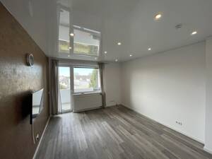 Klimatisierte und Vollständig renovierte Wohnung mit 3 Zimmern, Balkon und Einbauküche in Düsseldorf – 40223 Düsseldorf – Vorschaubild 5