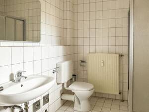 Charmante Maisonette-Wohnung mit neuer Einbauküche und Dachterrasse in Kreyenbrück – 26133 Oldenburg – Vorschaubild 6