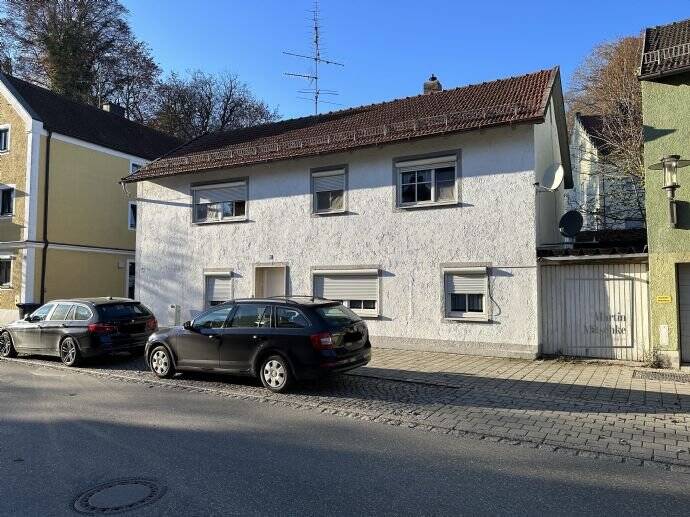 +++ MFH mit 2 Einheiten - Mehrgenerationenhaus - perfekte Kapitalanlage - mitten in Dorfen +++ – Dorfen – Bild 1 von 9
