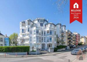 Großzügige Maisonette mit Rheinblick - Sanierungsobjekt in Toplage