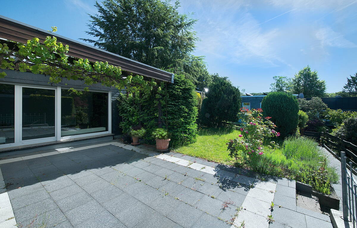 In gefragter Lage von Gräfrath Bungalow auf einer Ebene mit Garten mit mehr Platz als man meint!! – Solingen – Vorschaubild 6