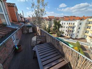 Schöne Dachgeschosswohnung mit Balkon im Herzen Erfurts