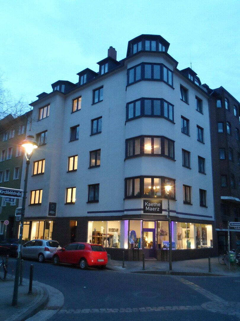 Friedrichstadt ruhig und zentral, 1-2 Personen Wohnung 3.OG mit 270° Erker