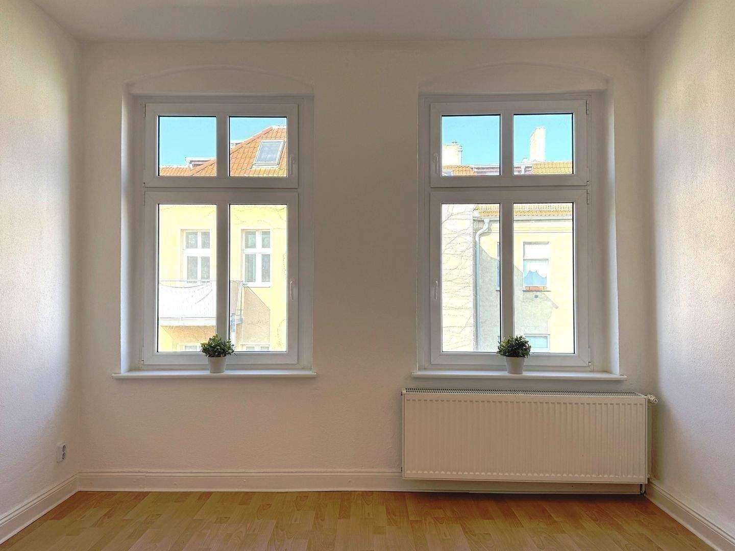 SEHR HELLE, FREIE WHG, MIT BLICK AUF D. WASSER, HELLE 3-4 ZIM-AB-WHG.+TOLLEM LOGGIA IN KÖPENICK – Berlin – Vorschaubild 8