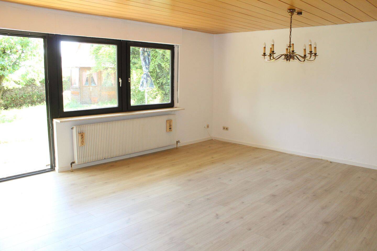 Renovierte 2-Zimmer-Einliegerwohnung