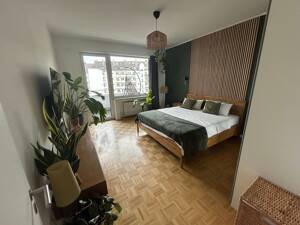 Toplage – voll möbliertes 3 Zimmer Apartment mit eigenem Gym | Zwischenmiete ab 01.09. – 50674 Köln – Vorschaubild 2