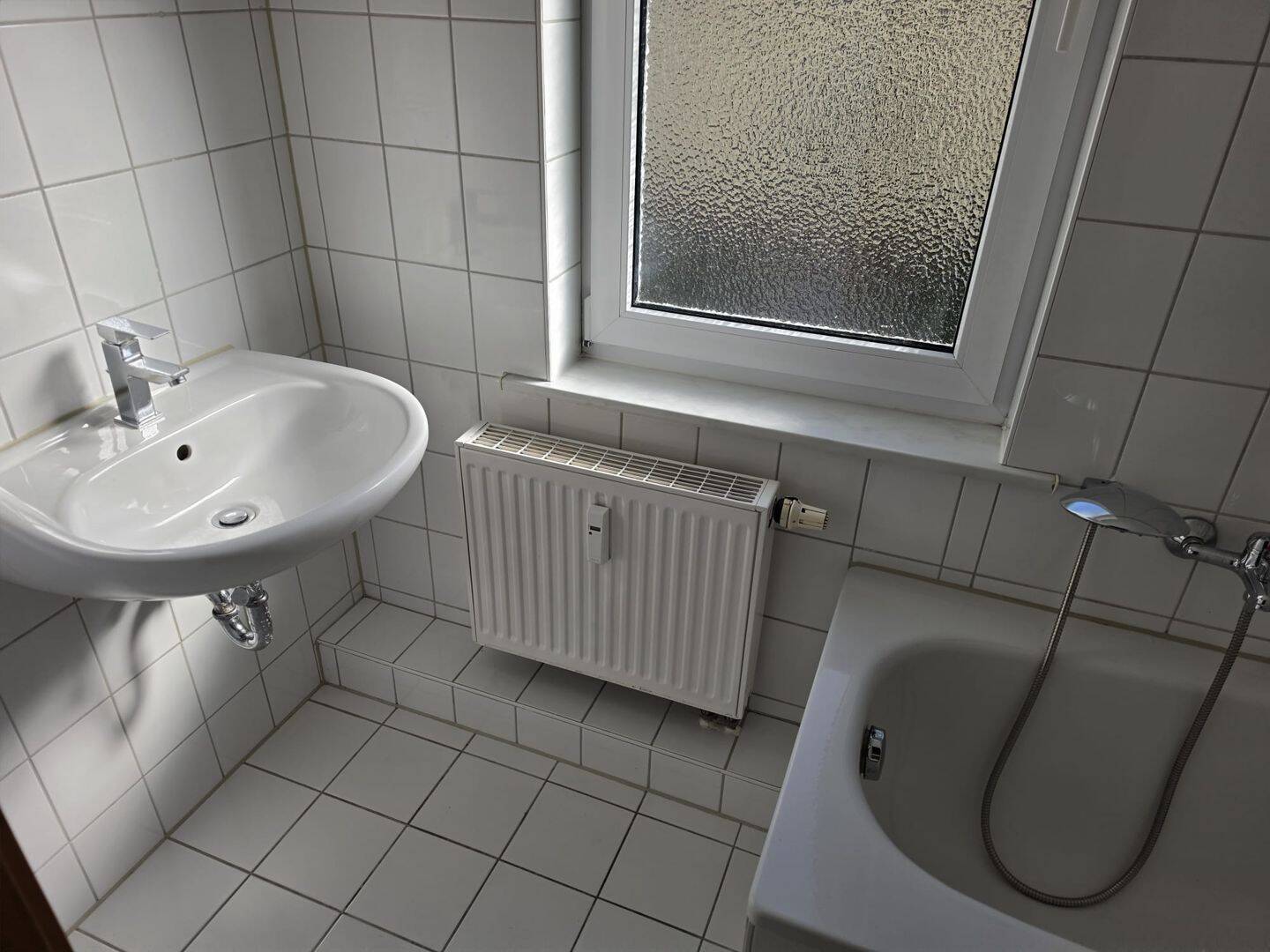 Gemütliche Wohnung in ruhiger Lage von Chemnitz mit Einbauküche – Chemnitz – Vorschaubild 8