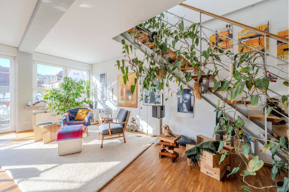 Loftflair trifft Dachgarten-Oase – Stuttgart – Vorschaubild 2